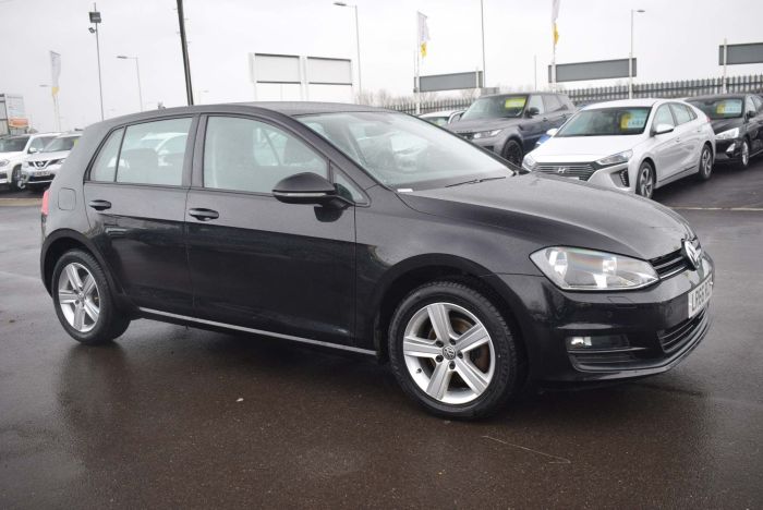 Volkswagen Golf 1.4 TSI BlueMotion Tech Match Edition DSG (s/s) 5dr Auto Hatchback Petrol Black