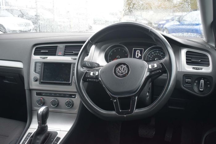 Volkswagen Golf 1.4 TSI BlueMotion Tech Match Edition DSG (s/s) 5dr Auto Hatchback Petrol Black