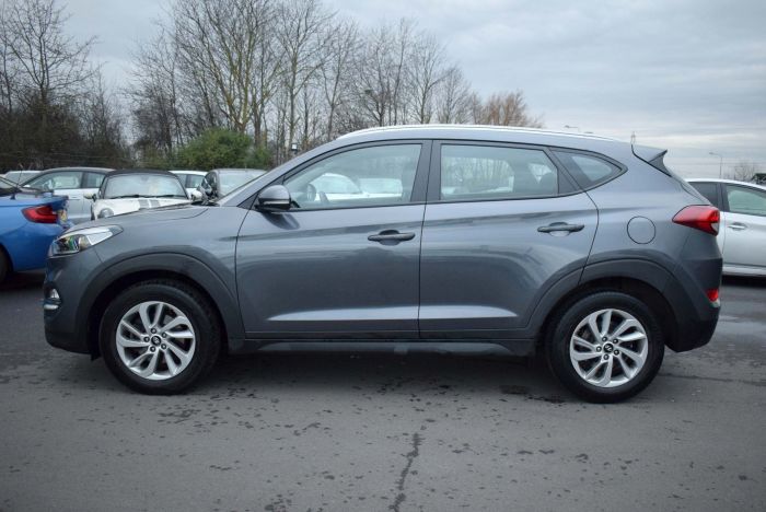 Hyundai Tucson 1.7 CRDi Blue Drive SE DCT (s/s) 5dr Auto SUV Diesel Grey