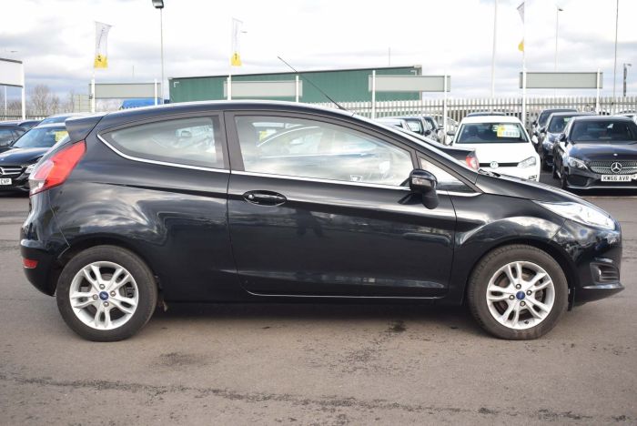 Ford Fiesta 1.0 T Zetec (s/s) 3dr Hatchback Petrol Black