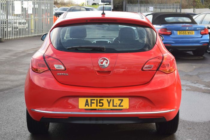 Vauxhall Astra 1.4i Excite 5dr Hatchback Petrol Red