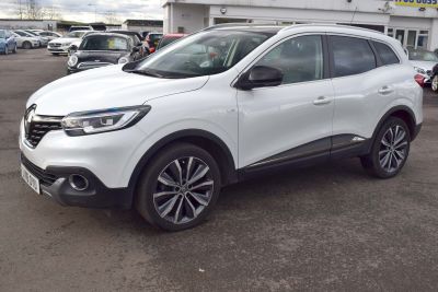 Renault Kadjar 1.5 dCi Signature Nav EDC (s/s) 5dr Auto SUV Diesel WhiteRenault Kadjar 1.5 dCi Signature Nav EDC (s/s) 5dr Auto SUV Diesel White at Motor Finance 4u Tunbridge Wells