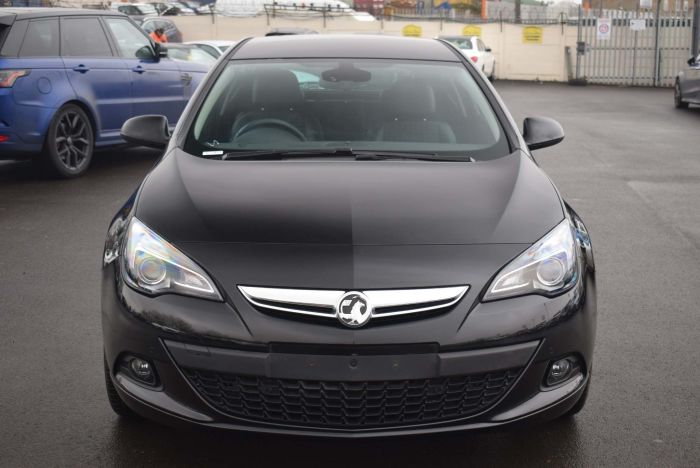 Vauxhall Astra GTC 1.4i Turbo SRi (s/s) 3dr Coupe Petrol Black