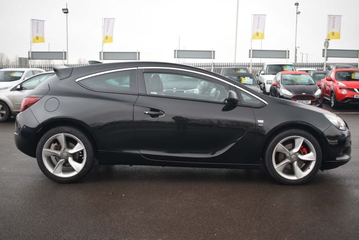 Vauxhall Astra GTC 1.4i Turbo SRi (s/s) 3dr Coupe Petrol Black