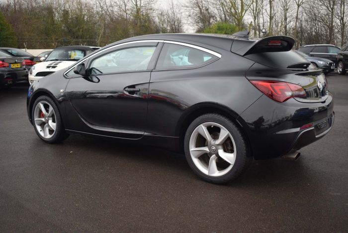 Vauxhall Astra GTC 1.4i Turbo SRi (s/s) 3dr Coupe Petrol Black