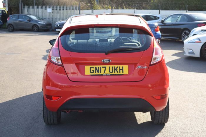 Ford Fiesta 1.25 Zetec 3dr Hatchback Petrol Red