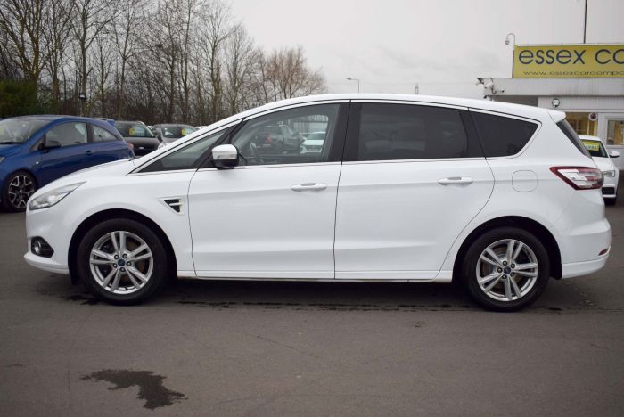 Ford S-MAX 2.0 TDCi Titanium (s/s) 5dr MPV Diesel White