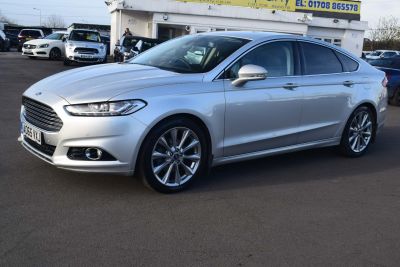 Ford Mondeo 2.0 TDCi Titanium Powershift (s/s) 5dr Auto Hatchback Diesel SilverFord Mondeo 2.0 TDCi Titanium Powershift (s/s) 5dr Auto Hatchback Diesel Silver at Motor Finance 4u Tunbridge Wells