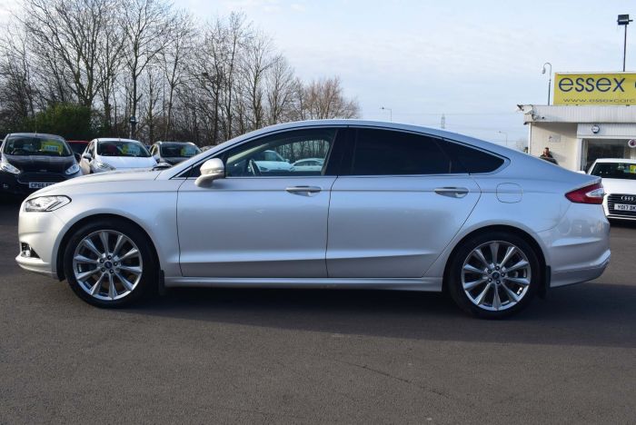 Ford Mondeo 2.0 TDCi Titanium Powershift (s/s) 5dr Auto Hatchback Diesel Silver