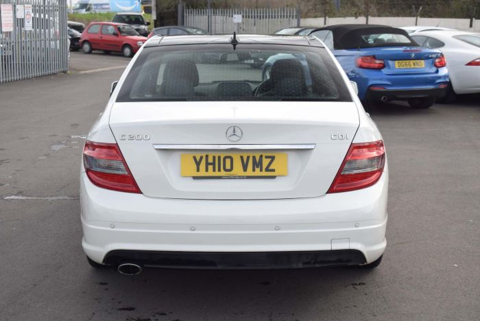 Mercedes-Benz C Class 2.1 C200 CDI BlueEFFICIENCY Sport 4dr Auto Saloon Diesel White