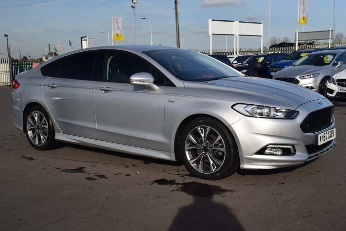 Ford Mondeo 2.0 TDCi ST-Line Powershift (s/s) 5dr Auto Hatchback Diesel Silver