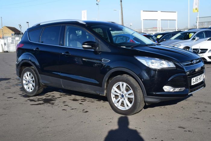 Ford Kuga 2.0 TDCi Titanium Powershift AWD 5dr Auto SUV Diesel Black