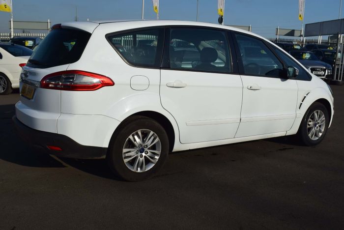 Ford S-MAX 1.6 TDCi Zetec (s/s) 5dr MPV Diesel White