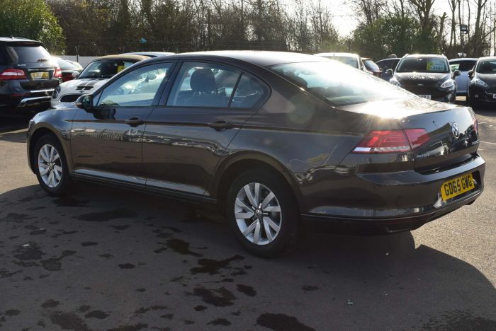 Volkswagen Passat 2.0 TDI BlueMotion Tech S DSG (s/s) 4dr Auto Saloon Diesel Brown