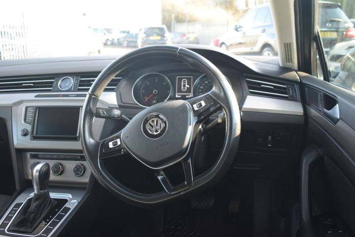 Volkswagen Passat 2.0 TDI BlueMotion Tech S DSG (s/s) 4dr Auto Saloon Diesel Brown