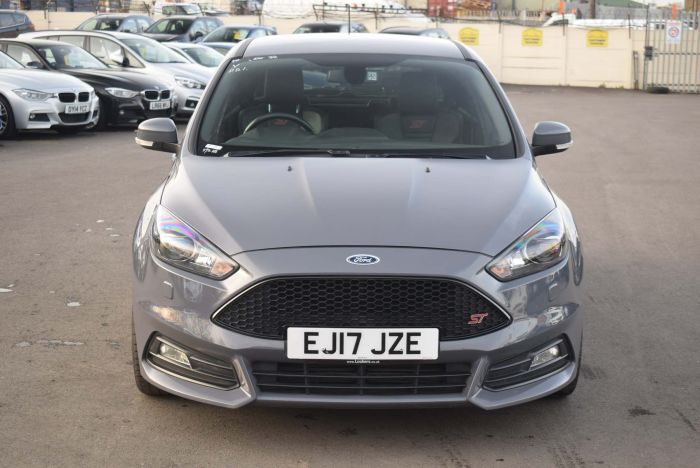 Ford Focus 2.0T EcoBoost ST-3 (s/s) 5dr Hatchback Petrol Grey