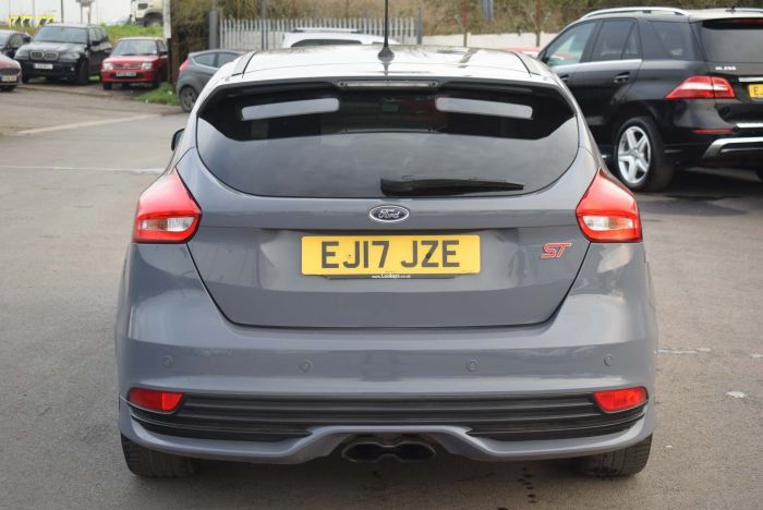 Ford Focus 2.0T EcoBoost ST-3 (s/s) 5dr Hatchback Petrol Grey