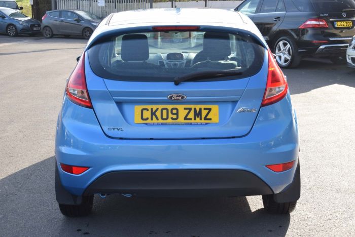 Ford Fiesta 1.25 Style 5dr Hatchback Petrol Blue