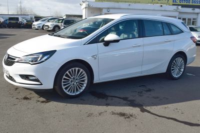 Vauxhall Astra 1.6 CDTi Elite Nav Sports Tourer Auto 5dr Estate Diesel WhiteVauxhall Astra 1.6 CDTi Elite Nav Sports Tourer Auto 5dr Estate Diesel White at Motor Finance 4u Tunbridge Wells