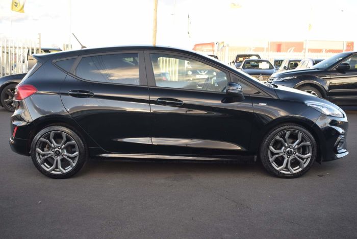 Ford Fiesta 1.0T EcoBoost ST-Line X (s/s) 5dr Hatchback Petrol Black