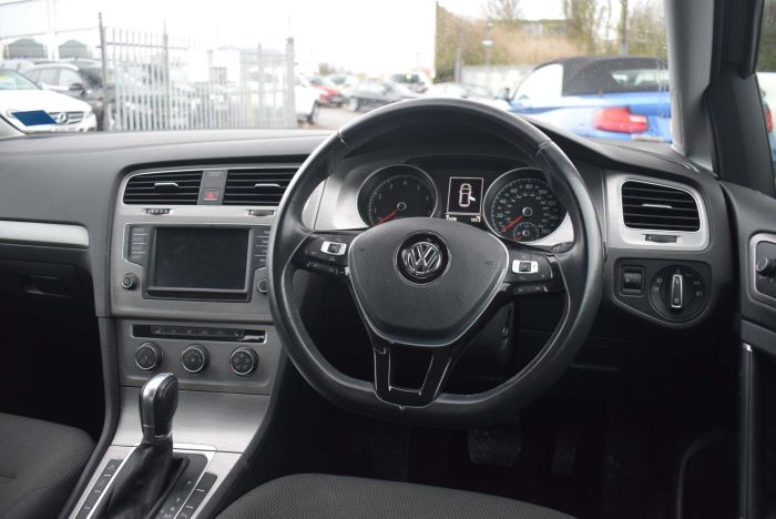 Volkswagen Golf 1.4 TSI BlueMotion Tech Match Edition DSG (s/s) 5dr Auto Hatchback Petrol Silver