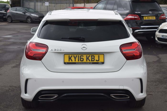 Mercedes-Benz A Class 2.1 A200d AMG Line (Premium Plus) 7G-DCT (s/s) 5dr Auto Hatchback Diesel White