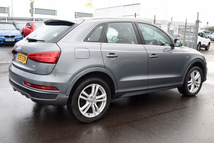 Audi Q3 2.0 TDI S line (s/s) 5dr SUV Diesel Grey
