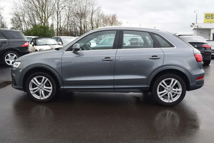 Audi Q3 2.0 TDI S line (s/s) 5dr SUV Diesel Grey