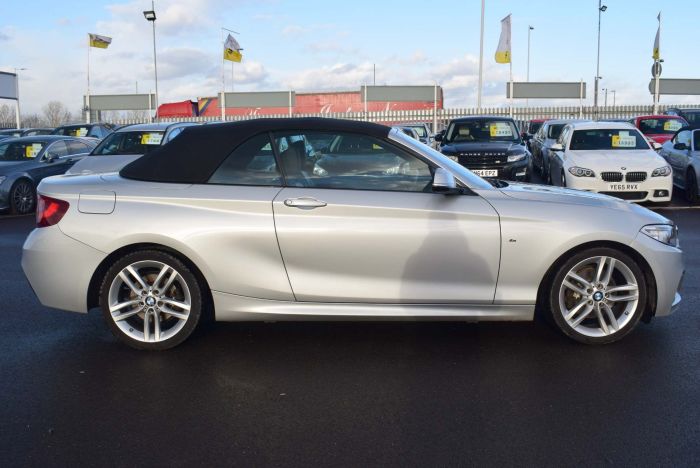 BMW 2 Series 2.0 220d M Sport (s/s) 2dr Convertible Diesel Silver