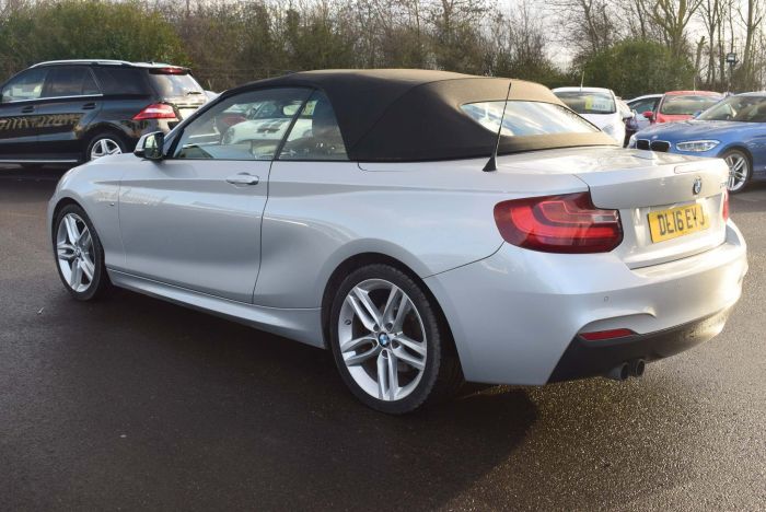 BMW 2 Series 2.0 220d M Sport (s/s) 2dr Convertible Diesel Silver