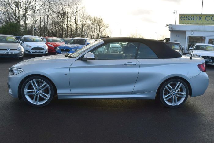 BMW 2 Series 2.0 220d M Sport (s/s) 2dr Convertible Diesel Silver