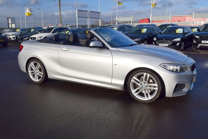 BMW 2 Series 2.0 220d M Sport (s/s) 2dr Convertible Diesel Silver