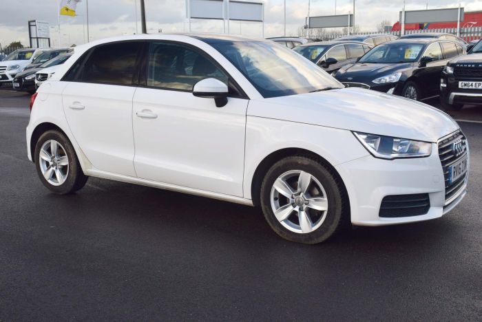 Audi A1 1.0 TFSI SE Sportback (s/s) 5dr Hatchback Petrol White