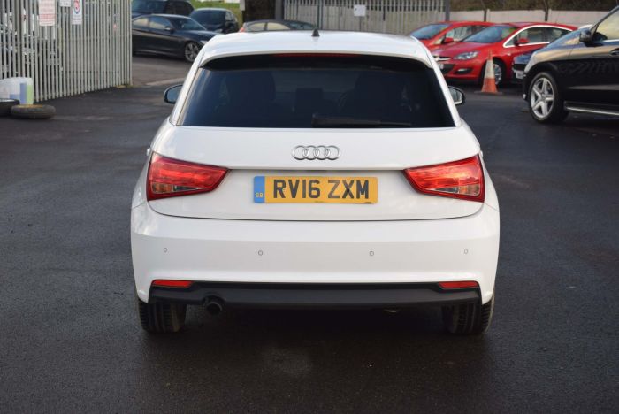 Audi A1 1.0 TFSI SE Sportback (s/s) 5dr Hatchback Petrol White