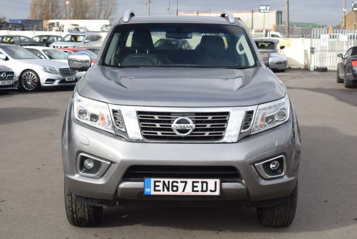 Nissan Navara 2.3 dCi Tekna Double Cab Pickup Auto 4WD 4dr Pickup Diesel Grey