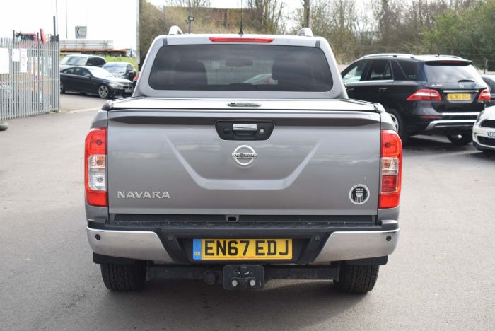 Nissan Navara 2.3 dCi Tekna Double Cab Pickup Auto 4WD 4dr Pickup Diesel Grey