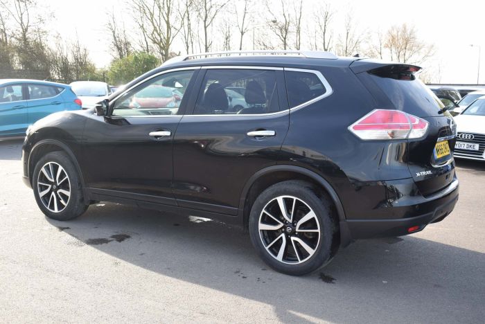 Nissan X Trail 1.6 dCi Tekna XTRON (s/s) 5dr Auto SUV Diesel Black