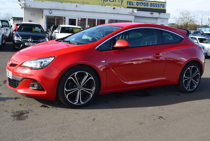 Vauxhall Astra GTC 1.6 CDTi ecoFLEX Limited Edition (s/s) 3dr Coupe Diesel Red