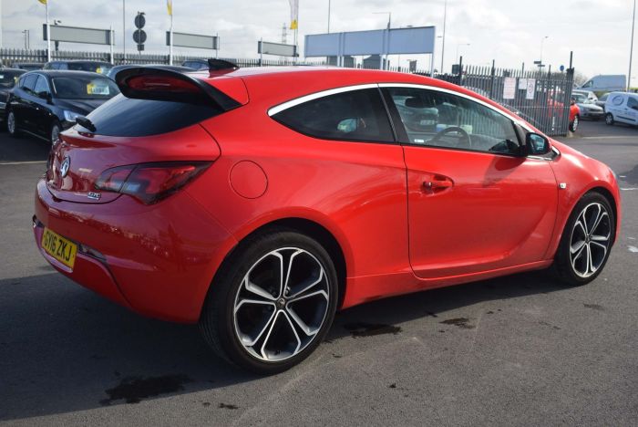 Vauxhall Astra GTC 1.6 CDTi ecoFLEX Limited Edition (s/s) 3dr Coupe Diesel Red