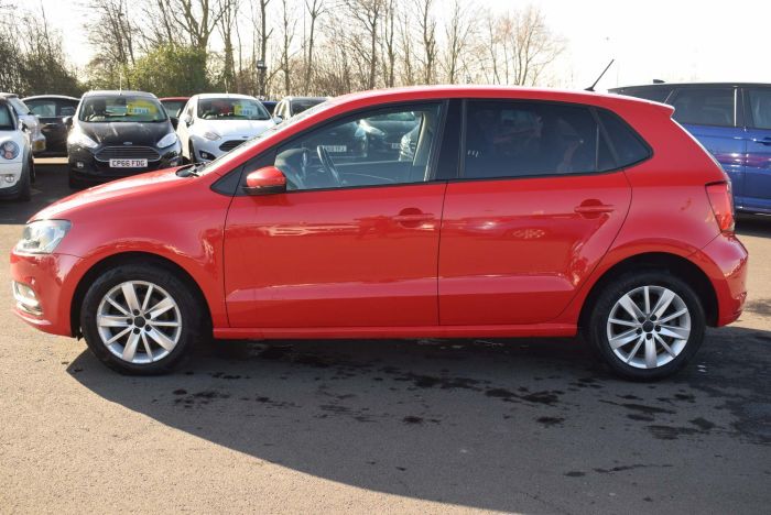 Volkswagen Polo 1.2 TSI BlueMotion Tech SE DSG (s/s) 5dr Auto Hatchback Petrol Red