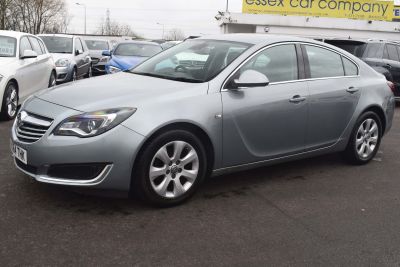 Vauxhall Insignia 2.0 CDTi ecoFLEX Tech Line (s/s) 5dr Hatchback Diesel SilverVauxhall Insignia 2.0 CDTi ecoFLEX Tech Line (s/s) 5dr Hatchback Diesel Silver at Motor Finance 4u Tunbridge Wells