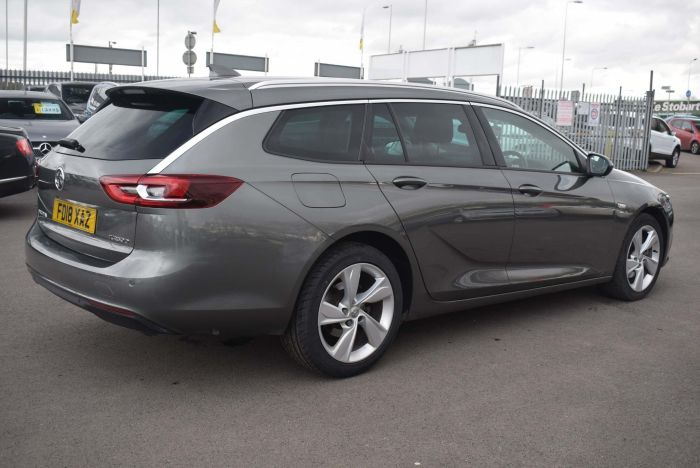 Vauxhall Insignia 2.0 Turbo D BlueInjection SRi Nav Sports Tourer Auto (s/s) 5dr Estate Diesel Grey