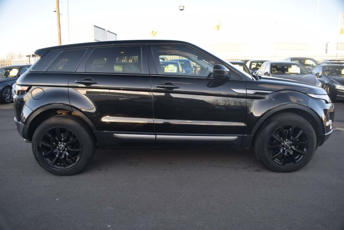 Land Rover Range Rover Evoque 2.2 SD4 Pure Tech AWD 5dr Auto SUV Diesel Black