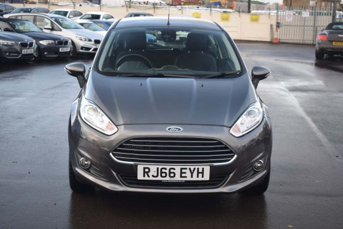 Ford Fiesta 1.0 EcoBoost Zetec Powershift 3dr Auto Hatchback Petrol Grey