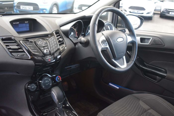 Ford Fiesta 1.0 EcoBoost Zetec Powershift 3dr Auto Hatchback Petrol Grey