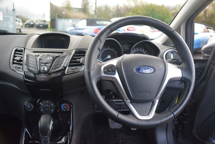 Ford Fiesta 1.0 EcoBoost Zetec Powershift 3dr Auto Hatchback Petrol Grey