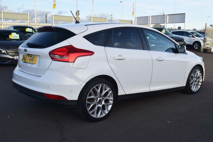 Ford Focus 1.5 TDCi Titanium X Powershift (s/s) 5dr Auto Hatchback Diesel White