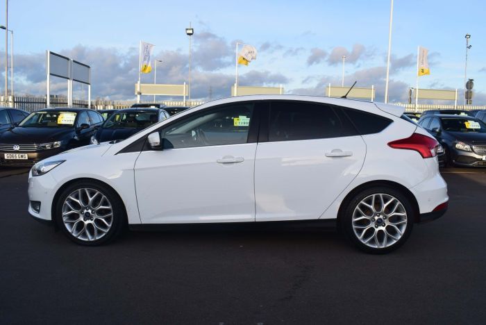 Ford Focus 1.5 TDCi Titanium X Powershift (s/s) 5dr Auto Hatchback Diesel White