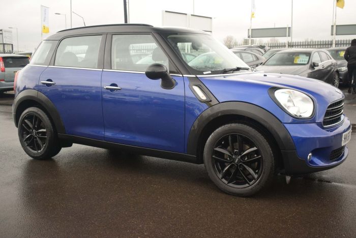 Mini Countryman 1.6 Cooper D (Chili) 5dr SUV Diesel Blue