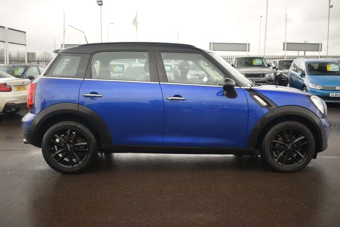 Mini Countryman 1.6 Cooper D (Chili) 5dr SUV Diesel Blue